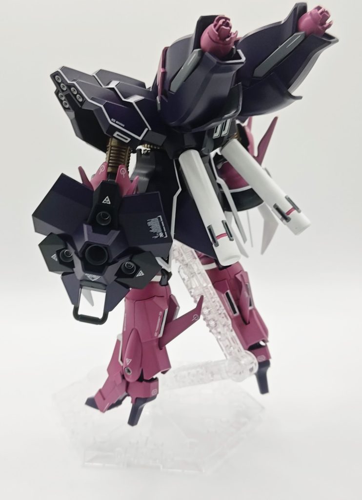 デカールはそれなりのネオジオンのものを揃えたらよかったのですが、とりま買ったものでデコしました。