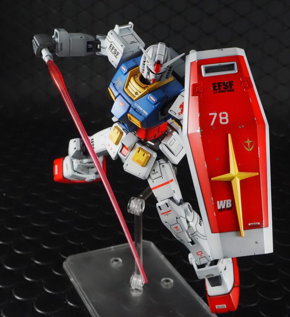 サンダーボルトラスト付近のフルアーマーガンダムを参考に