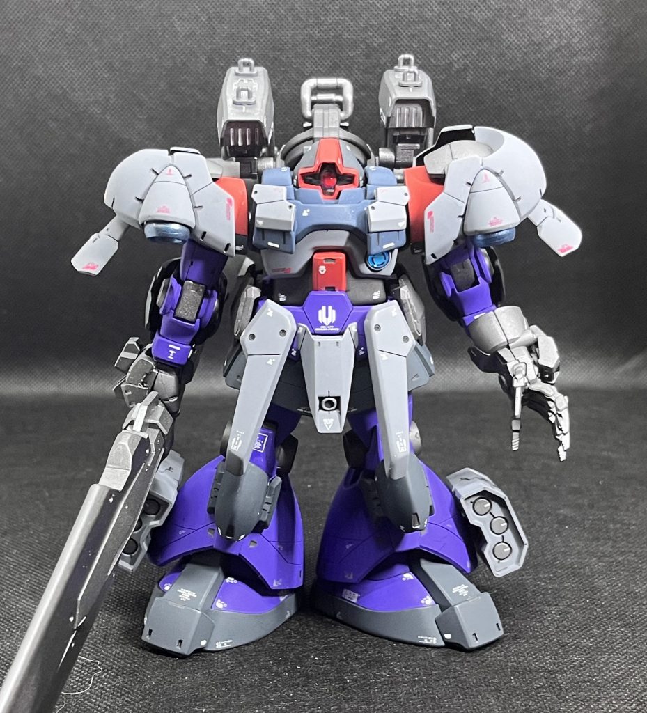 正面からだとちょっとバランス悪いですね