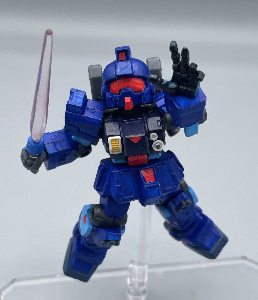 EXAM ZERO　暴走　ブルーディスティニー１号機としての完成の日の目を見るまで、EXAM ZEROは数々の暴走劇を繰り広げ、テストパイロットたちを亡き者にしてきました。　モルモット隊のユウ・カジマと出会い、彼と戦場を共にするまでは、まだもう少しの時間と研究を要する模様です。