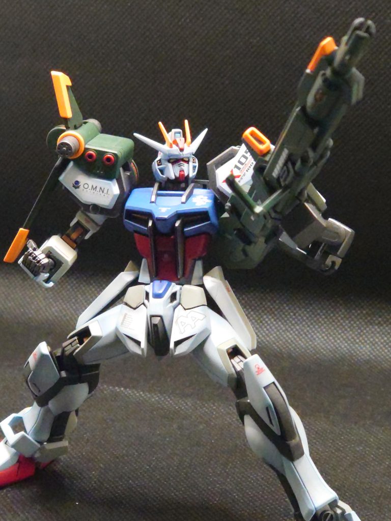 去年からベタ塗りだけじゃなくグラデーションも意識して塗り始めたのですが、まだまだ上手くいかず、この作品は青下地に白を重ねた所、結構青さが残ってしまいウーンとなってます。