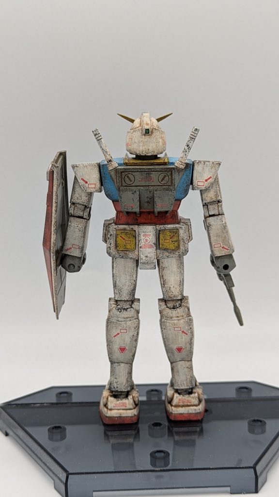 足の方が汚れが強くなると思い、気持ち足側の汚れを強くしています。