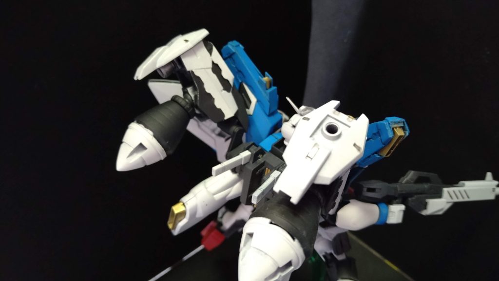 バックパックはエアリアル改修型をベースにコアガンダム系とGNドライヴで再現。