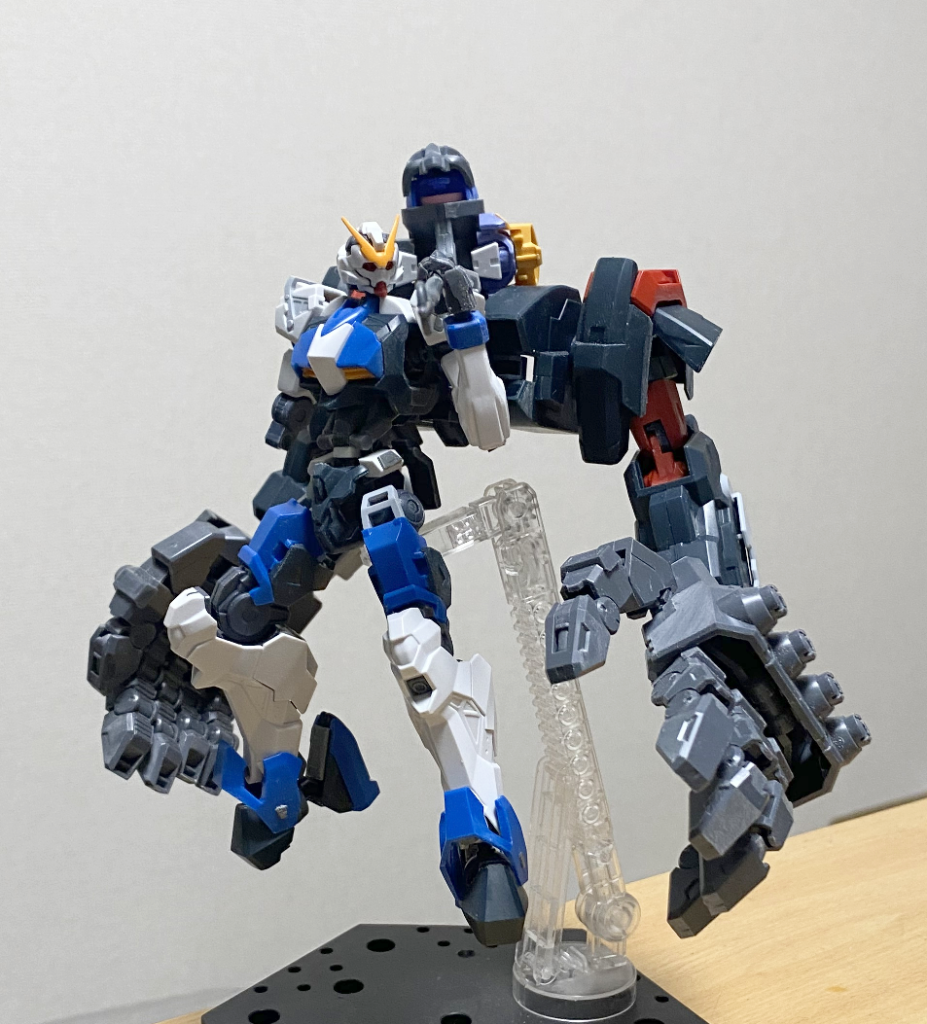 ほぼ塗装直前メイスの首は適当なガンダムから持ってくる案もありましたがボツに。