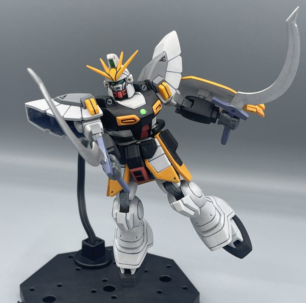 違うよね・・・ 可動範囲が狭いので、カッコいいポージングを決めるのがなかなか難しい・・・。