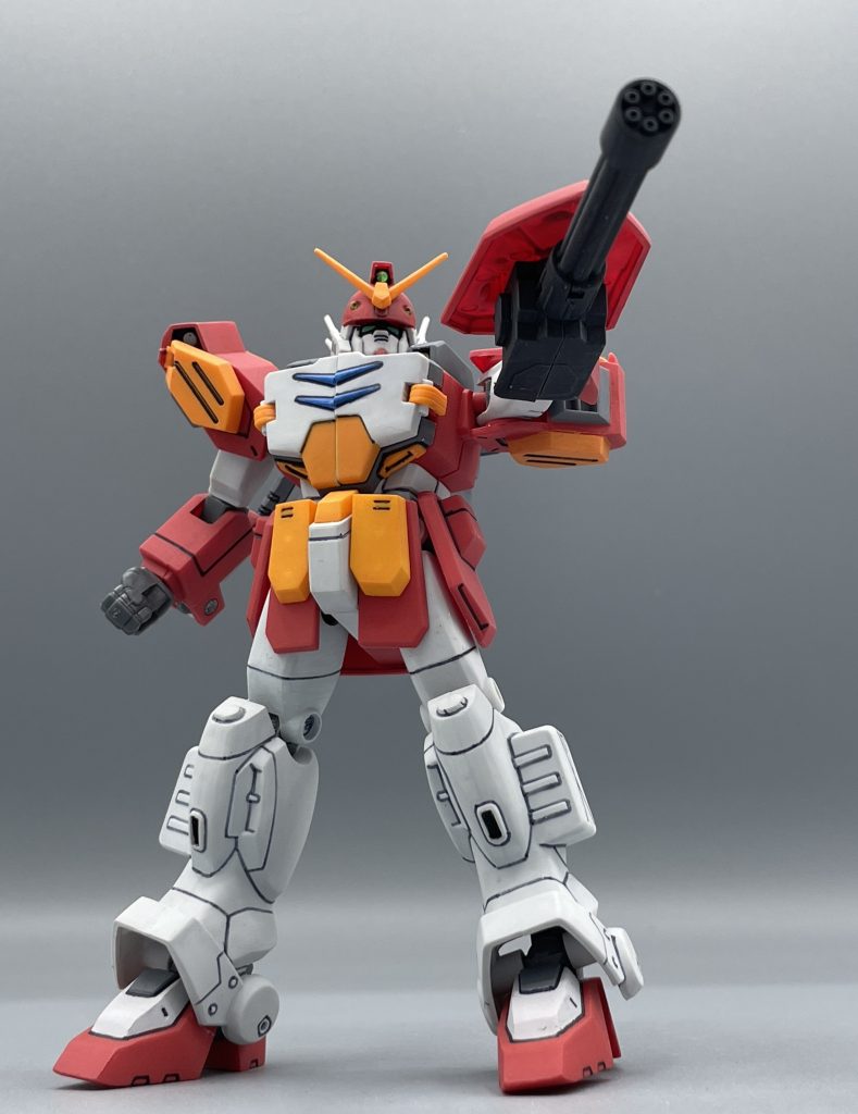 ビームガトリング!ガトガトガトガトガトガト!! ヘビーアームズを象徴するメイン・ウェポンでありシールドと一体になった攻防一体の武装。敵MSをたやすく撃ち抜きハチの巣にします。