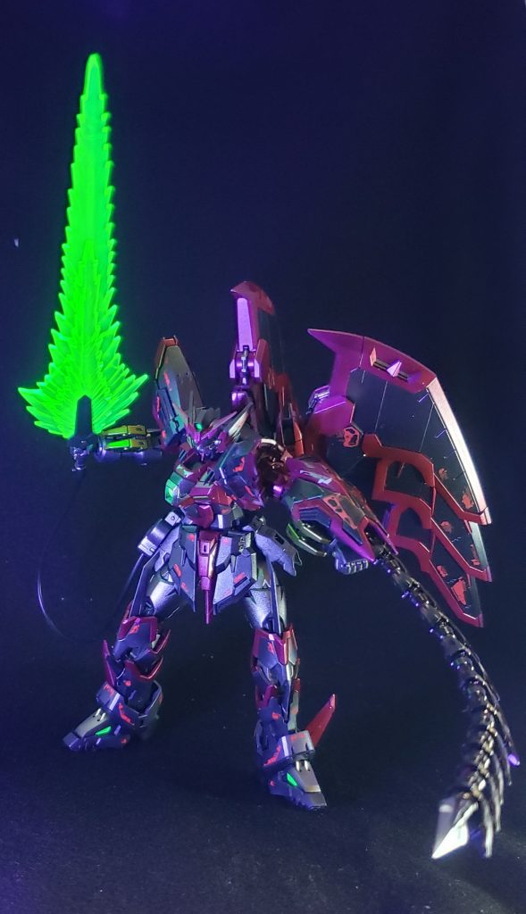 ポージングしても自立してるのには驚きです