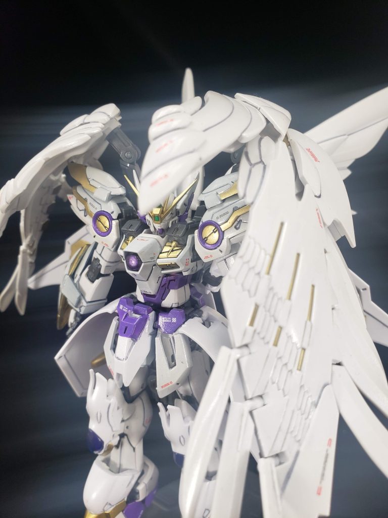 カラーリングもあいまって、まさに、天使の名をもつ神々しいガンダムとなりました❗