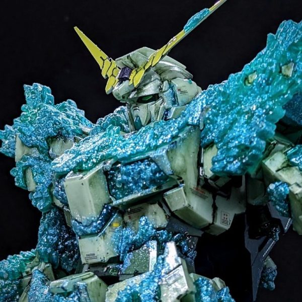 MG UNICORN GUNDAM [LUMINOUS CRYSTAL BODY]