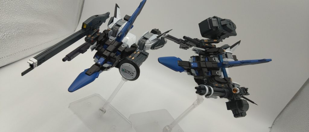 MA形態脚部に補助ブースター追加によってMS形態時の機動力向上MAは加速力向上で迅速な離脱を可能になり腰部のフロントアーマーはムラサメは対空ミサイルハヤテが装備しているがオオツキガタは廃止し冷却装置になっているためそのおかげでミラージュコロイドの弱点だった熱源も解決している。