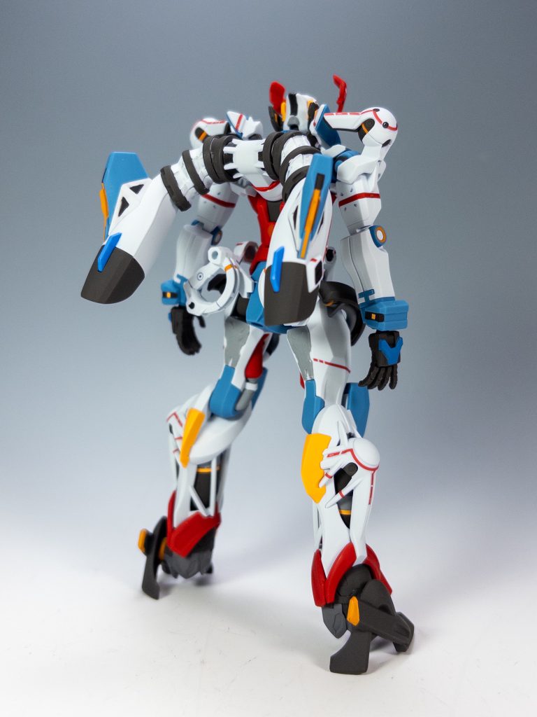 リアビューです。とにかくバックパックについては、合わせ目も出るし色が足りないしで絶望しました(笑合わせ目はスルーで、白い部分はファレホで塗っています。