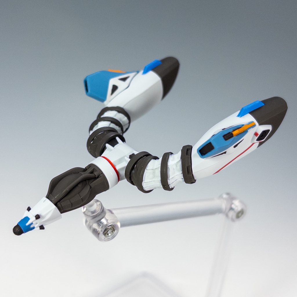 コアファイターらしき形態も再現。映画では出てきてないので、今後どういう使われ方するか気になりますね。