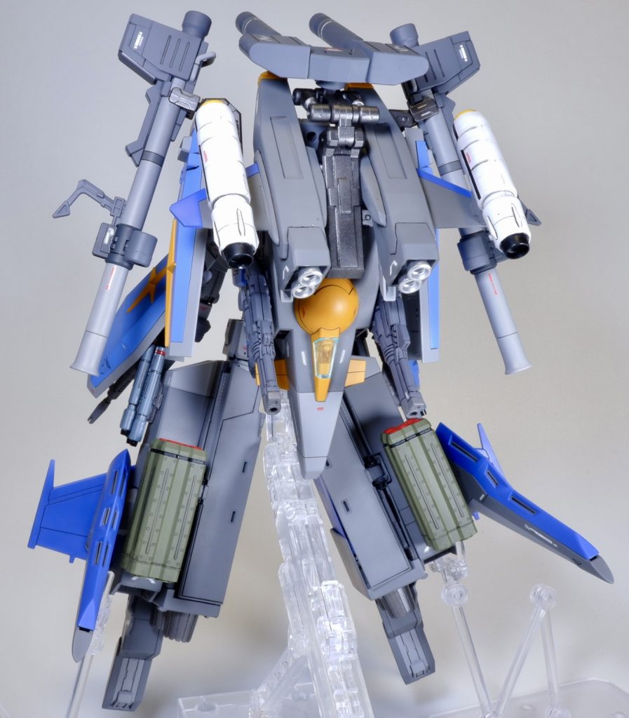 MAモードⅡ 背面背面にAパーツを接続する事でメガ粒子砲を始めとした武装類を盛る事ができ、火力アップを図りました！↓武装紹介