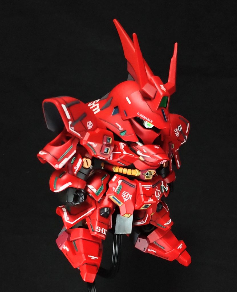 装備なし。部分塗装の簡単フィニッシュ。モノアイは、エッチングパーツにシール、デカールは、RGのモノをベースに逆シャアセット等を切った貼ったしました😄。