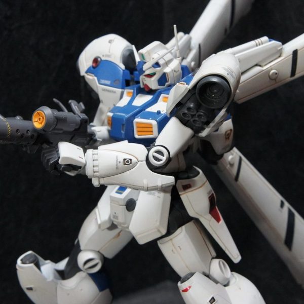 改造ガンプラ　塗装済み完成品　hg ガンダム試作4号機　GP04 ガーベラ Amazon | RE/100 RX-78GP04G 1/100 ガンダム試作4号機 ガーベラ