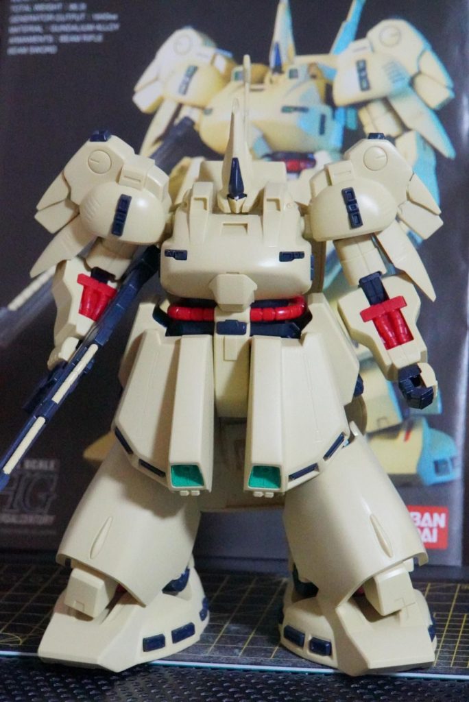 こちらは塗装前の素組