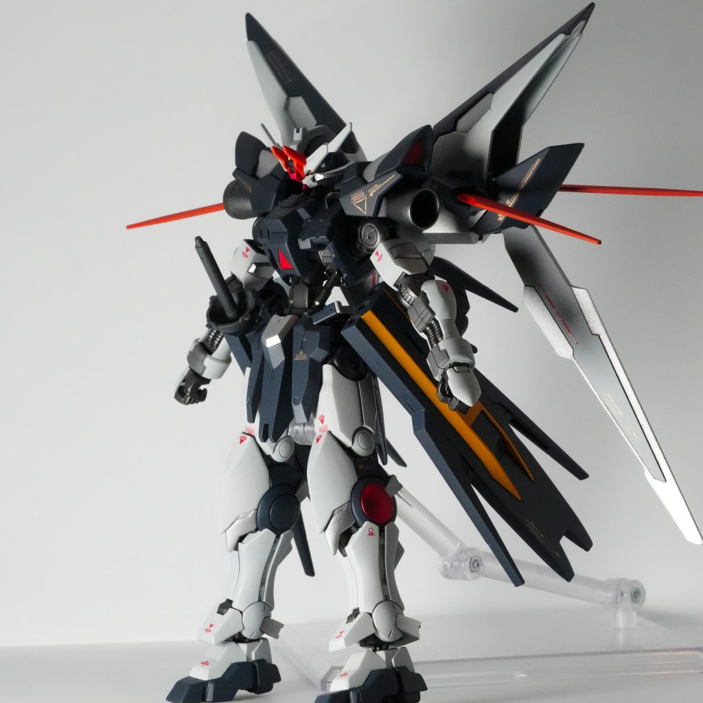 頭・胴・腰・腕はガンダムヴィダール足・肩・バックパックはガンダムアメイジングエクシアを使用想像していた通りのものに仕上がり、とても感激しております！