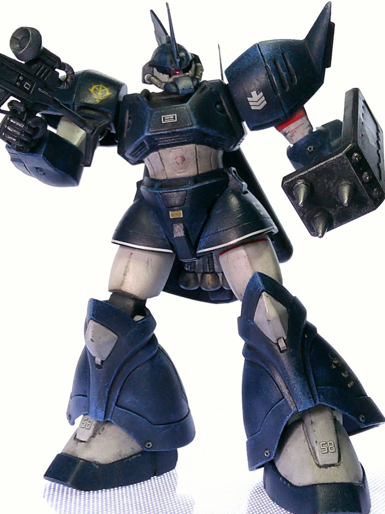 基本的にはスジボリの追加、強調をベースに制作。それぞれのパーツが間延びして見えないように金属パーツを足したりディテールを増やしています。