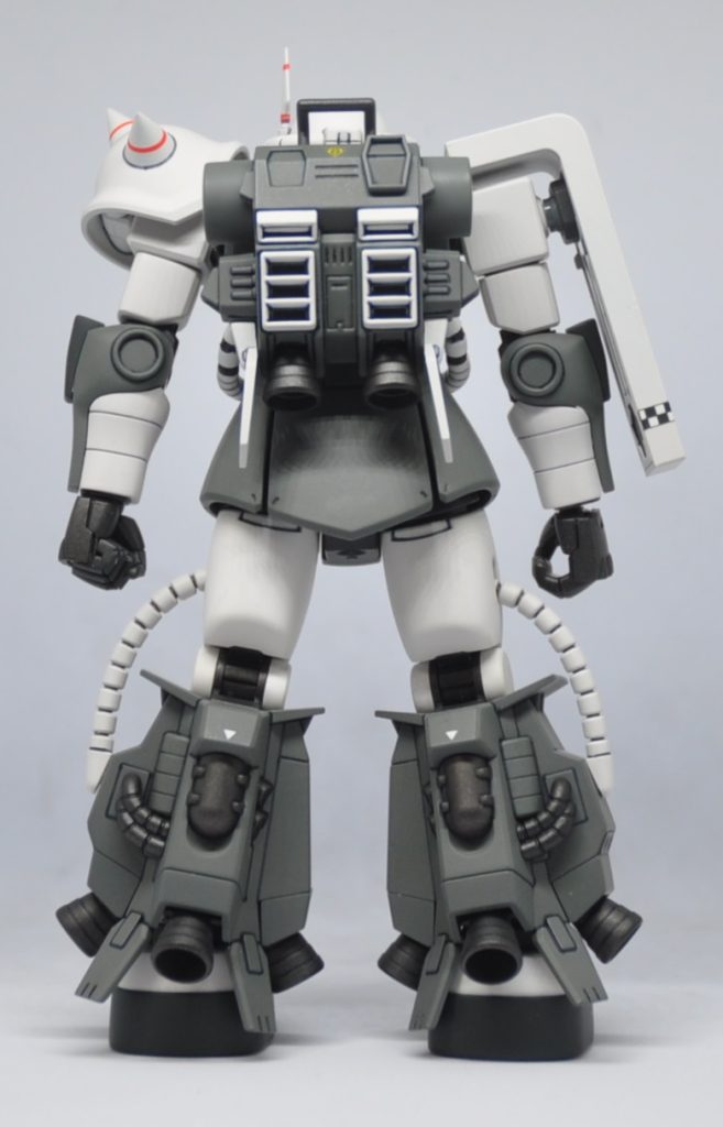 背面背面はほぼMG版をそのまま参考にしています。ただし、バックパックのフィンに繋がるアームは(おそらく成型色の都合で)MGではグレーですが、MSVではホワイトなので、そこはMSV版を優先しています。MGのマンスフィールド機は、他の06Rではバックパック各部、バーニア内等塗り分けるレッドがないのが不思議ですね。楽でいいのですが。同様に背面画稿がないマサヤ・ナカガワ機っでは赤く塗り分けているんですけどねぇ。