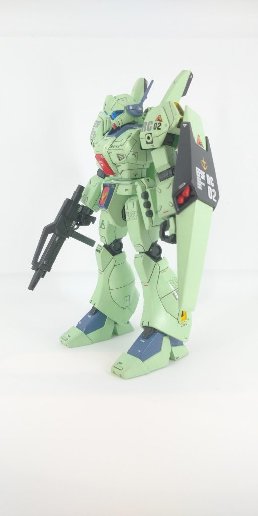 側面です。人生初スジ彫りです。