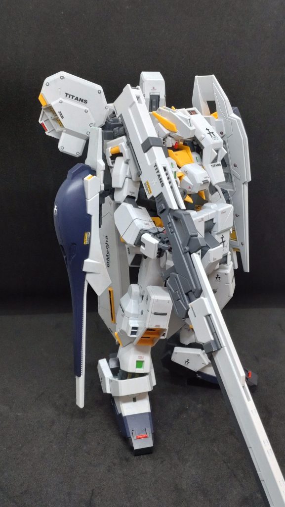 ヘイズル・アウスラ–3枚目/制作者：Golgo31