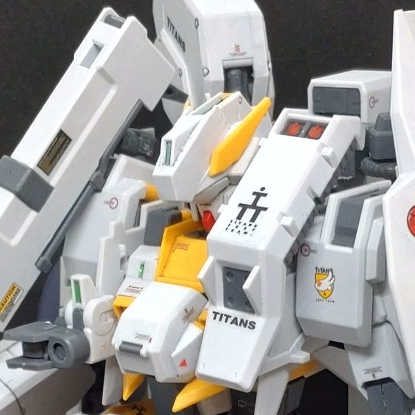 ヘイズル・アウスラ