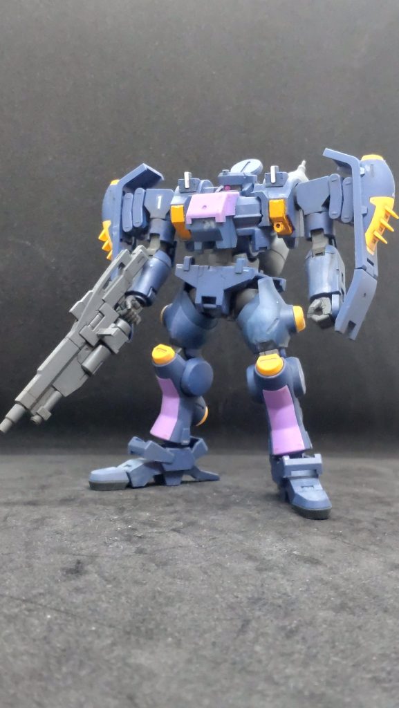 塗装すればよいものを手間を嫌って簡単フィニッシュを目指したのですが。細々と色々な失敗を重ねてしまいました。まぁ、そんな時もあるよねと。