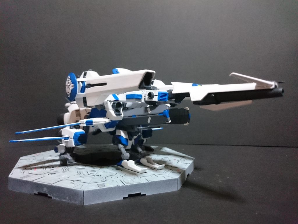 ここに来て連邦の予算緊縮政策があだとなった。本来ならばついているはずの龍姫の護衛艦が今回は参加していなかった。戦える艦は龍姫だけ、それらの状況の全てを把握した連邦は龍姫の火器管制の安全装置解除を許可した。龍姫は生まれて初めてすべての枷を解き放たれたのだ。そして誰もが知る、たとえ枷があろうと龍は龍でありその本質は変わらないということを…。