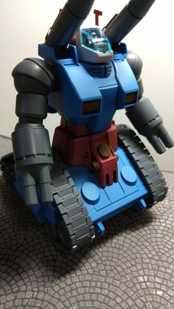 ガンタンク–3枚目/制作者：鈴木 英介