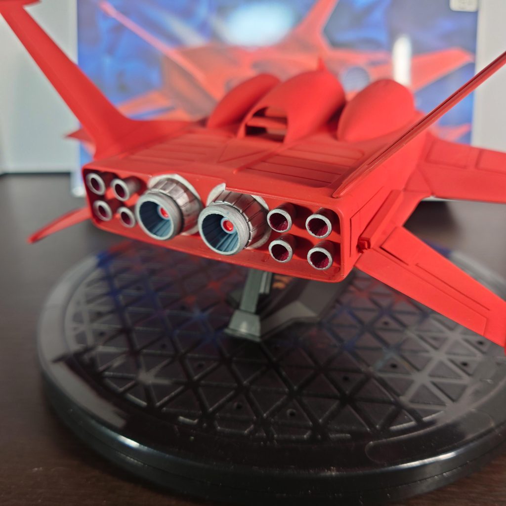 バーニアも塗装を変えてます!エメラルドグリーンではなくシルバーにしました!