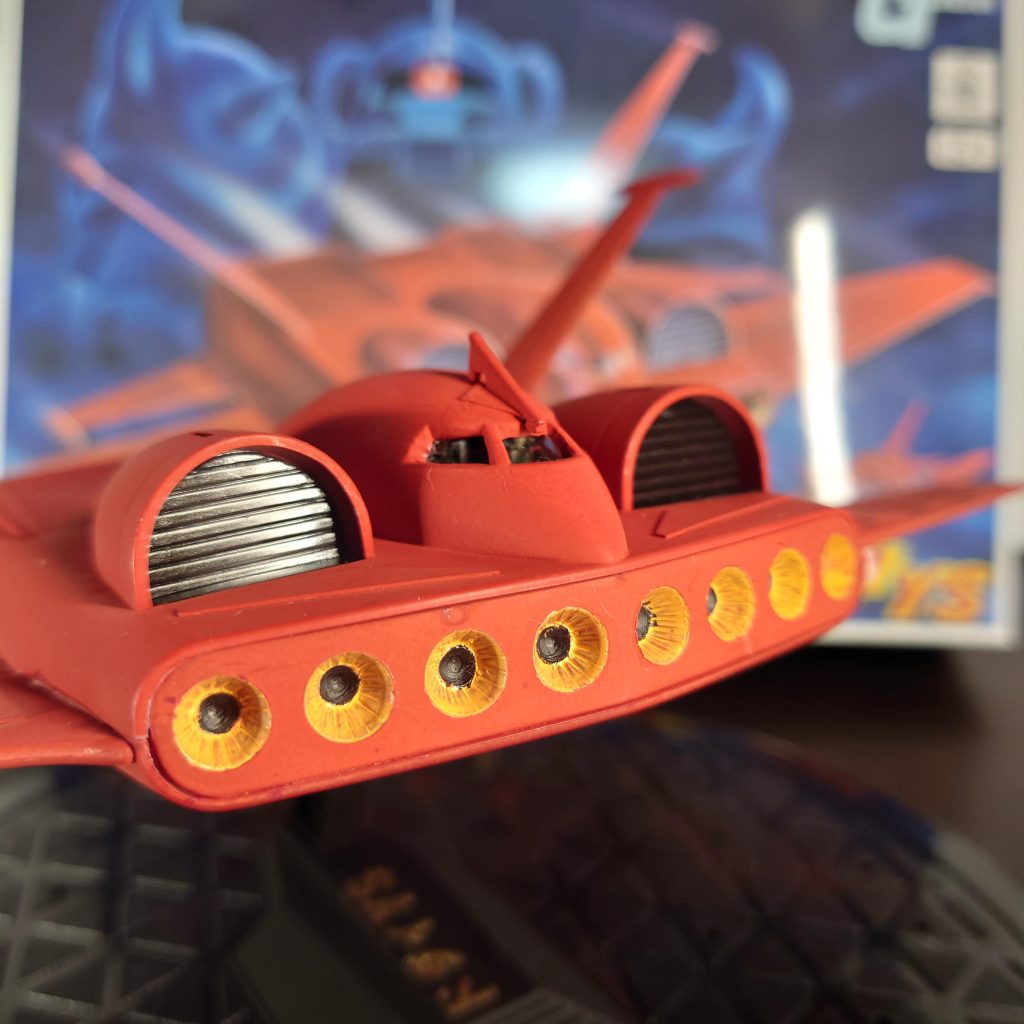 窓をくり抜きコックピットを制作してパイロットを座らせて居るのですが全く見えないwww🤣まぁ仕方ないですね~!