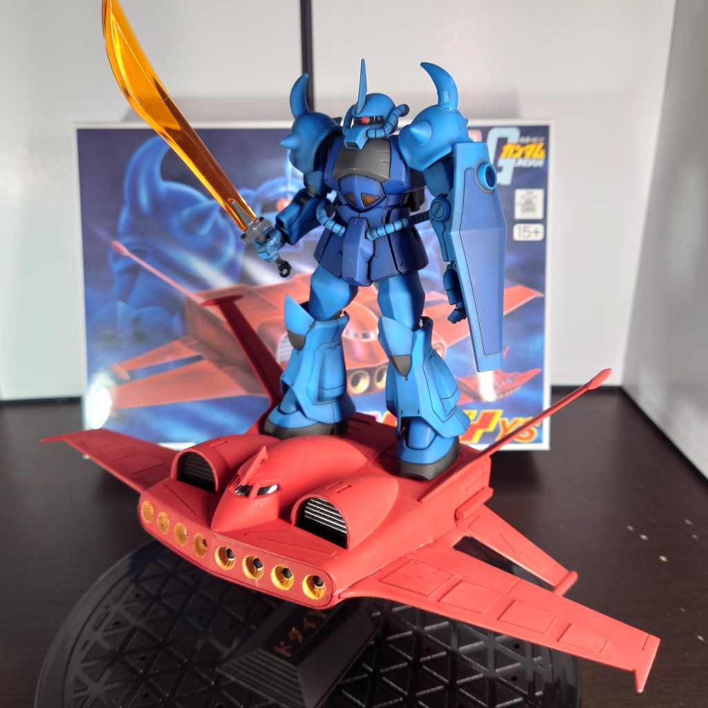 グフを乗せてパシャリ!📸ドダイさんの土台、細くて折れそうなので写真撮ったらすぐグフを下ろしましたwww😅