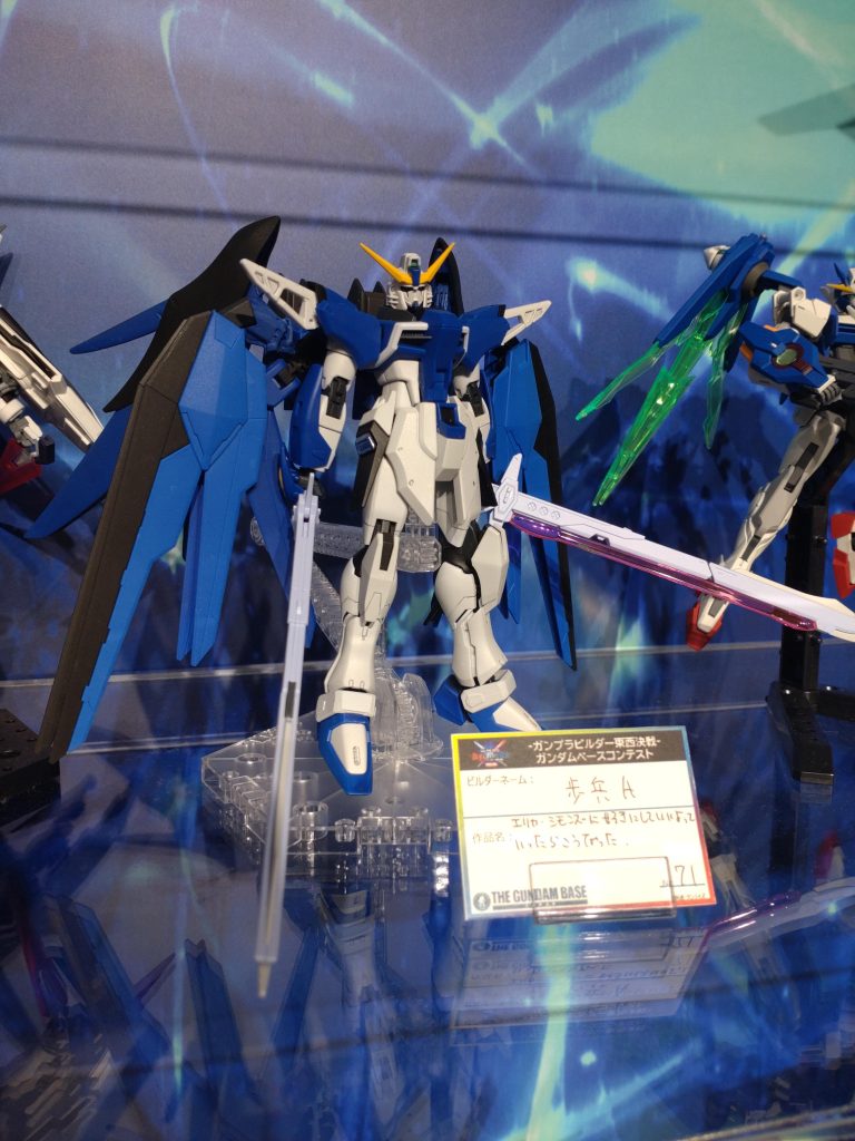 あいもかわらずこの２体のデスティニーが好きです。何度も塗り直し、色んな人からのアドバイスでよりパワーアップしてます。