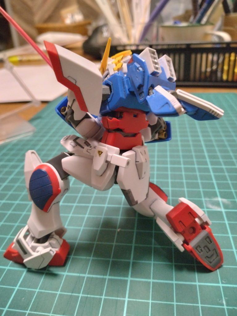 このポーズが一番製作工程が分かるのではないかと思って一枚。