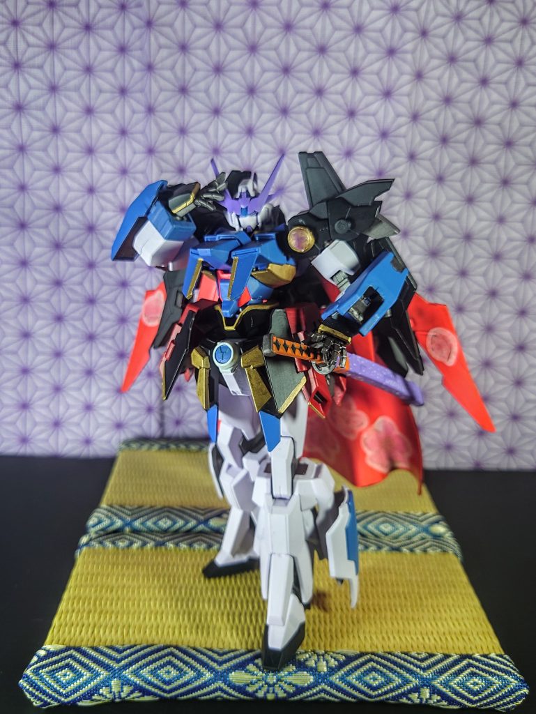 元ネタ立ち絵ポーズ。このために再販のビルドナックル角を探し回って、結局自宅に数年前に買ったものがあったという⋯