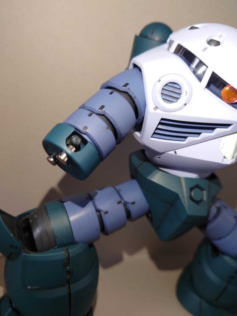 実験してみた感じガッチリはりついてくれたので採用です。