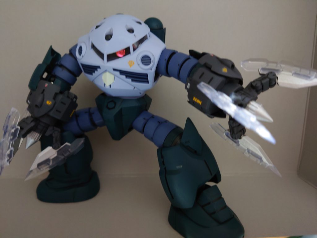 お得意のポーズ