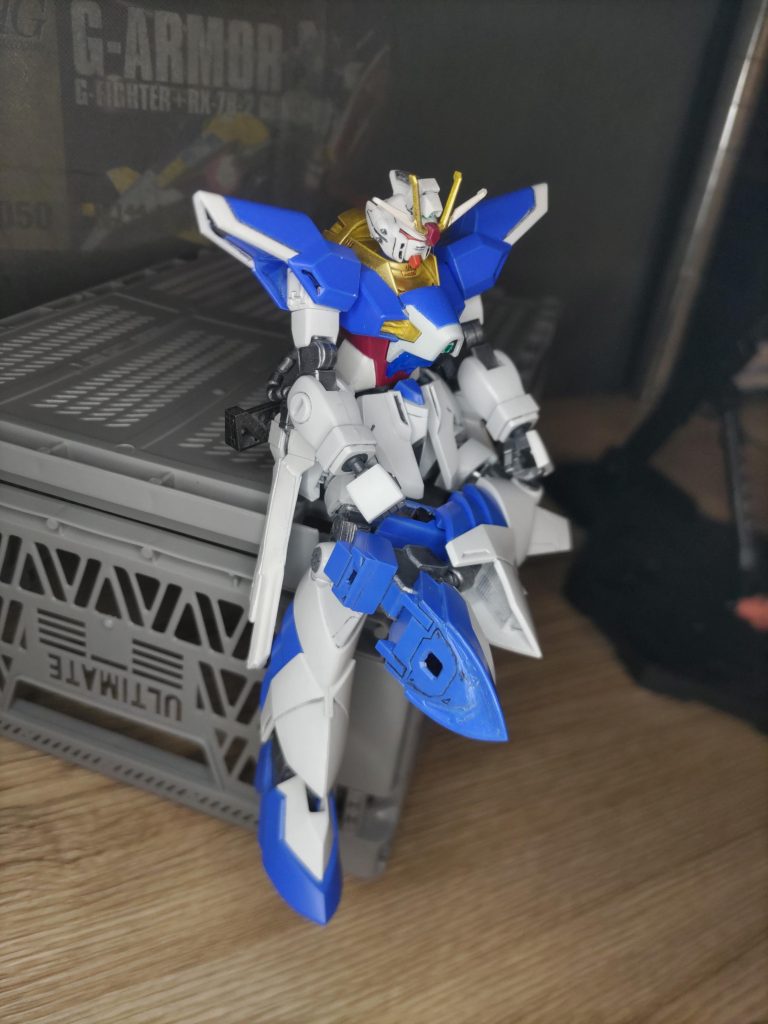 軽装で休憩。足関節を、増やして脚をギリギリ組むことができます。