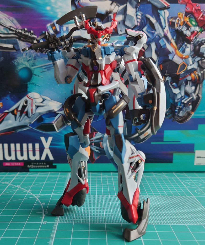 ガンダムっぽくないけど、コレはこれでデザイン秀逸だなぁ…。やっぱ山下いくとさんすげぇわ。