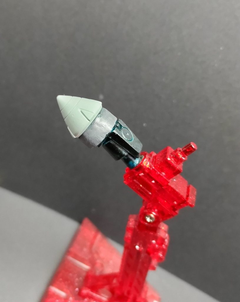 ・コアファイター疑似太陽炉の小型化、ユニット化により可能となった方式。各ハッチから搭乗したパイロットたちは内部機構を通りコアファイター内に収まる。  機体説明は以上で以下は制作工程