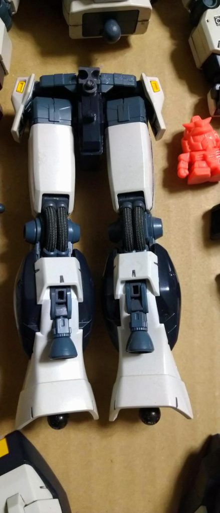MG　出る前の　νガンダムくん作っても改修する技術も無くて働く様になって　ようやっとMGの企画始動した時はそれはもう積年晴れました♪（ 初代ガンダムだけはver．3.0が出るまで待った）  