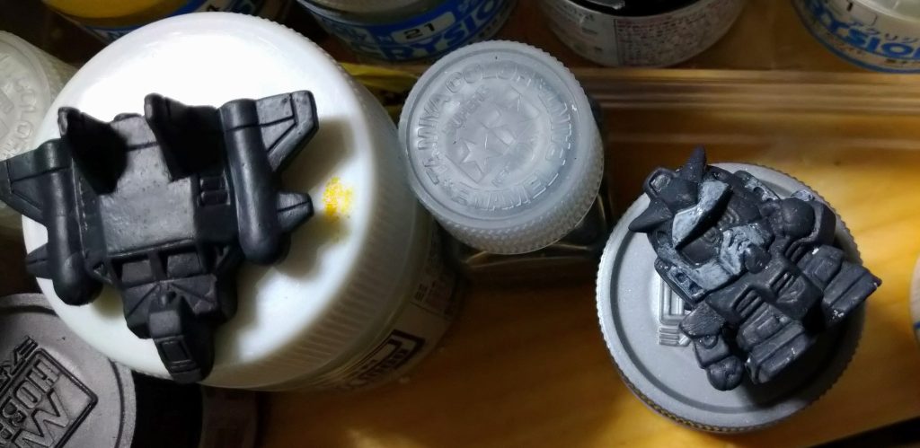 旧水性アクリジョン下地ベースカラー灰色（ 新水性と間違えて購入）