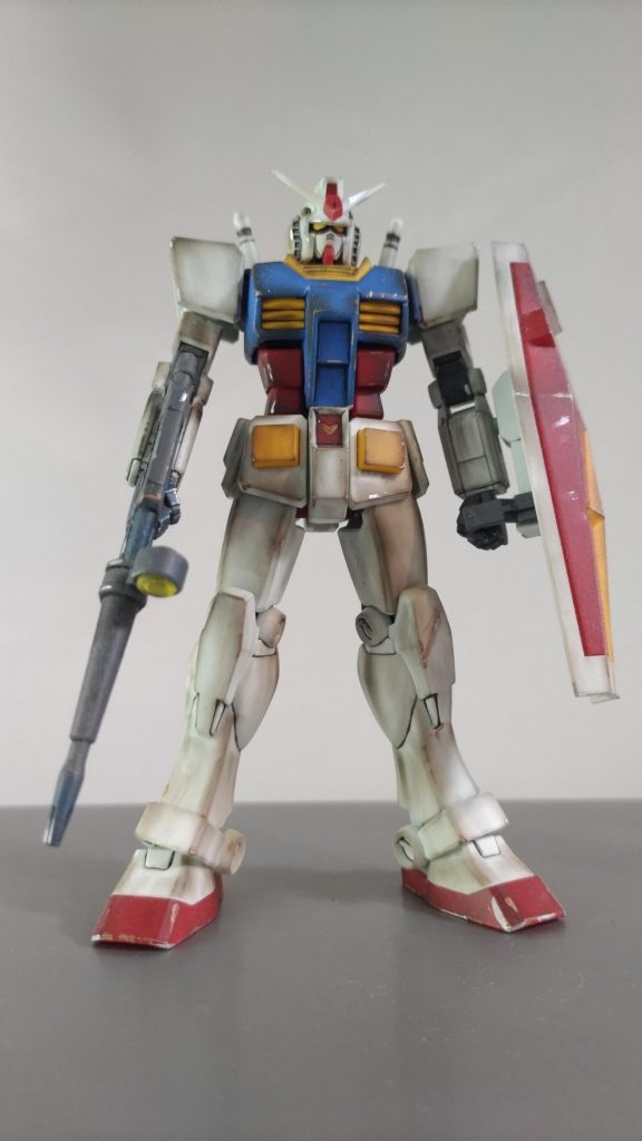 合わせ目を消して、スミ入れ、ウェザリングマスターによる汚しをおこない、つや消しトップコートにて完成させました。ライフルのスコープにはHアイズのクリアパーツを付けています。塗装剥がれは、ガッツリとシルバーが目立ってしまってヤリ過ぎました。でも塗っていて楽しかったので良しかな😅