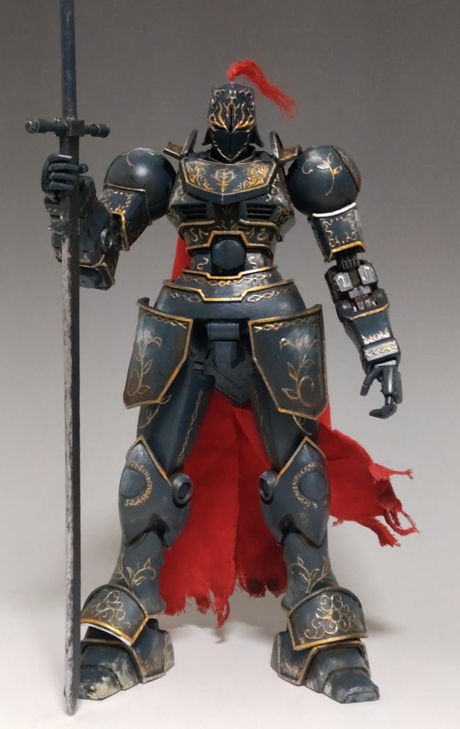 骨董趣味のマ・クベがギャンを自分好みに大改造したら、中世の西洋甲冑の要素をこのくらい取り入れたりして？という妄想設定です。黒騎士って感じでしょうか。厨二全開です。