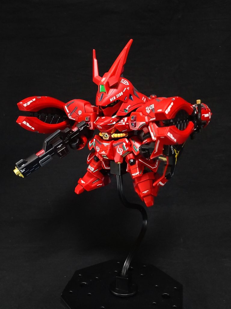 シグーディープアームズ形態。ショルダーキャノン。ホーンファンネルのモノがあれば肩に3機、脚部に1機付けたいですね😁。最新の映画を見た方ならわかるはず😄。