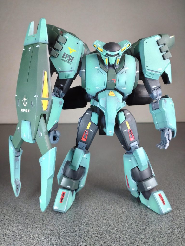 頭部が2つ付属しているのでモノアイ消灯状態にしてみました