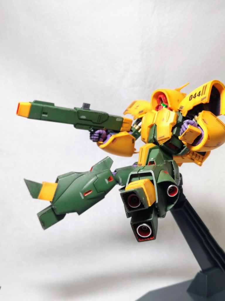 可動は苦手なのでポージング写真はこれぐらいです(gundam-kao5)
