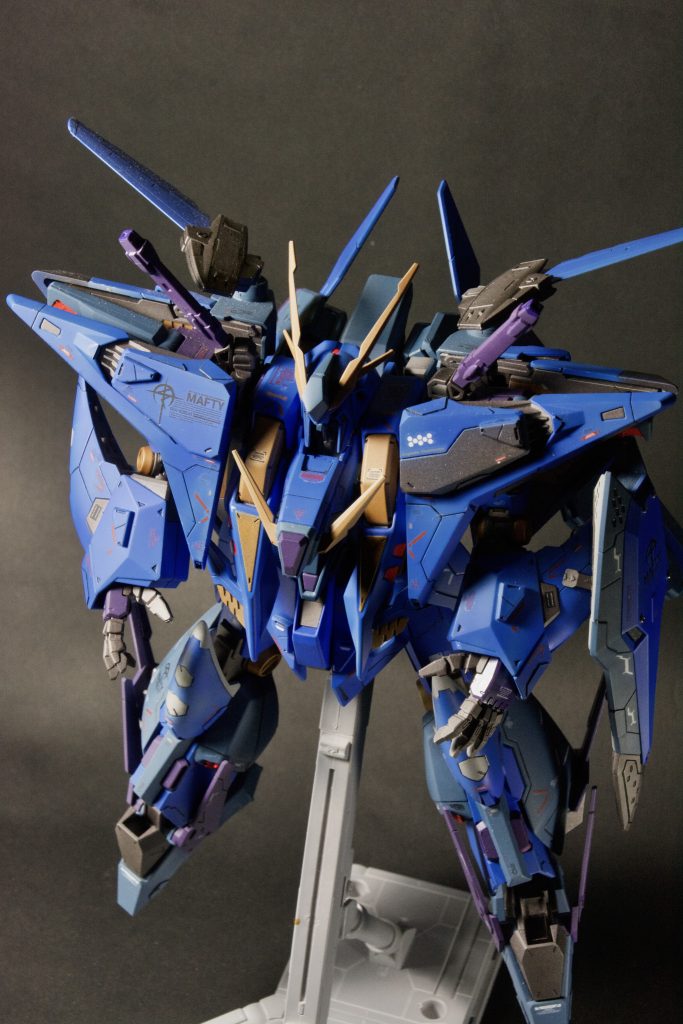 色は好きな色である、濃紺。濃紺は正義。ティターンズとかたまらなく好きです！