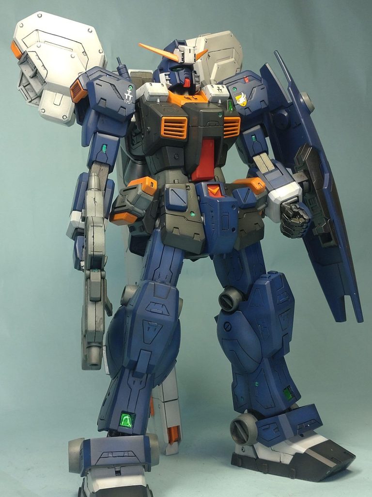 ガンダムTR-1〔ヘイズル2号機〕アーリータイプ–2枚目/制作者：堺・悠一