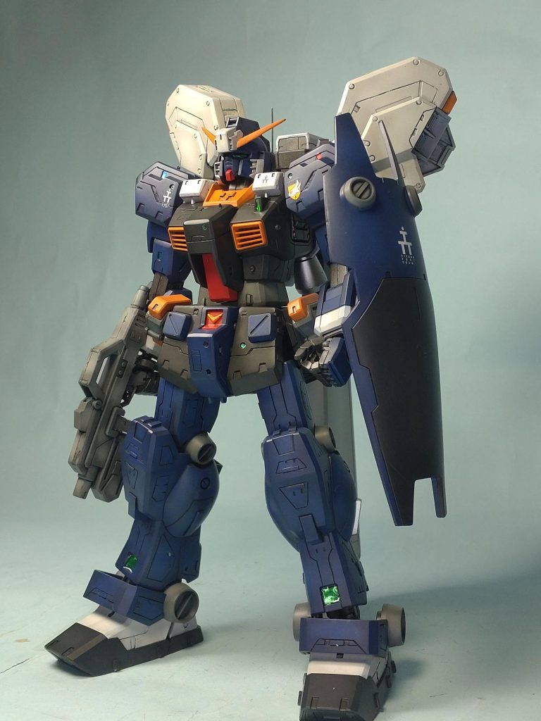 ガンダムTR-1〔ヘイズル2号機〕アーリータイプ–3枚目/制作者：堺・悠一